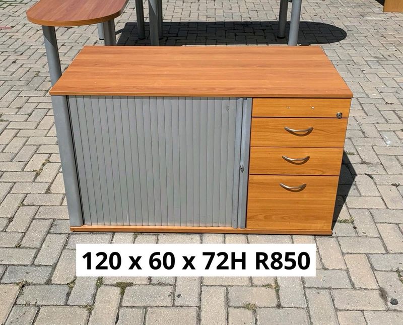EXCELLENT QUALITY WORK STATION DRAW CABINET FOR SALE