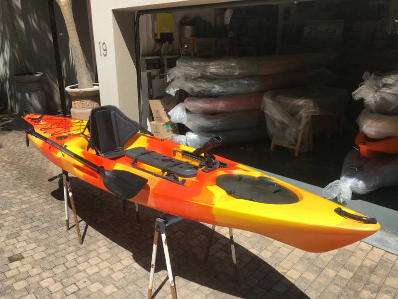 Pioneer Kayak Kingfisher incl. seat, paddle, leash, rod holder and rudder, Lava colour, NEW!