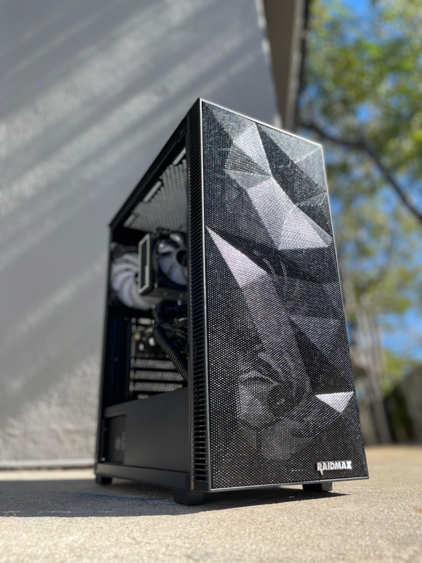 Warzone and Fortnite Ready Gaming PC