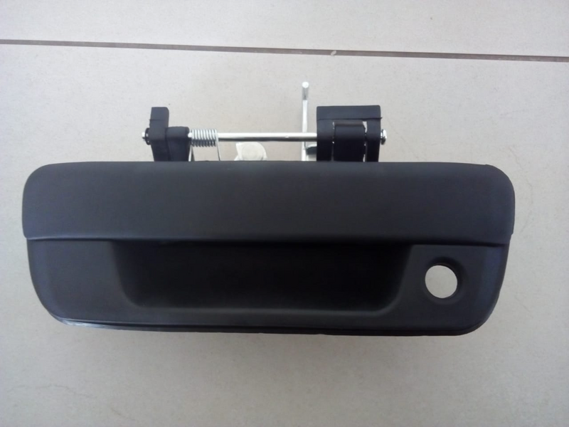 OPEL CORSA UTILITY 2005/09 BRAND NEW TAILGATES HANDLES FORSALE PRICE:R350