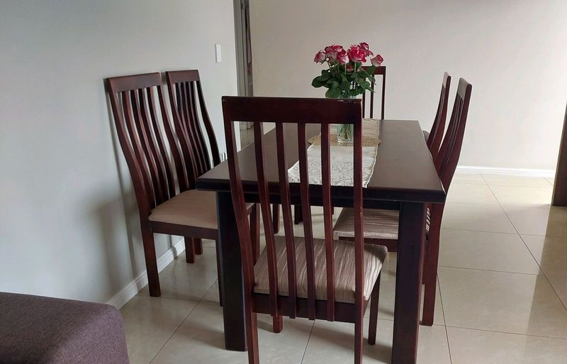 6 seater solid dining room set