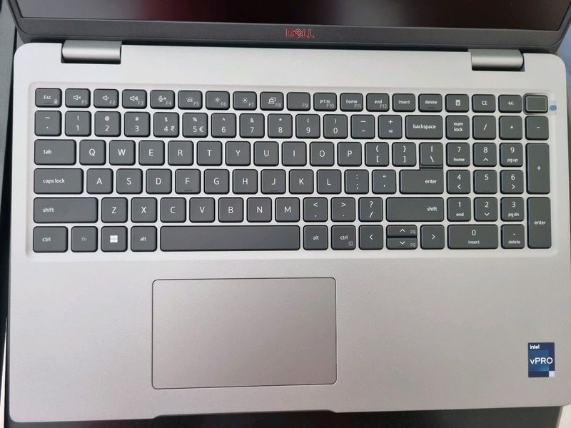 Dell Latitude Laptop 5540 - like new