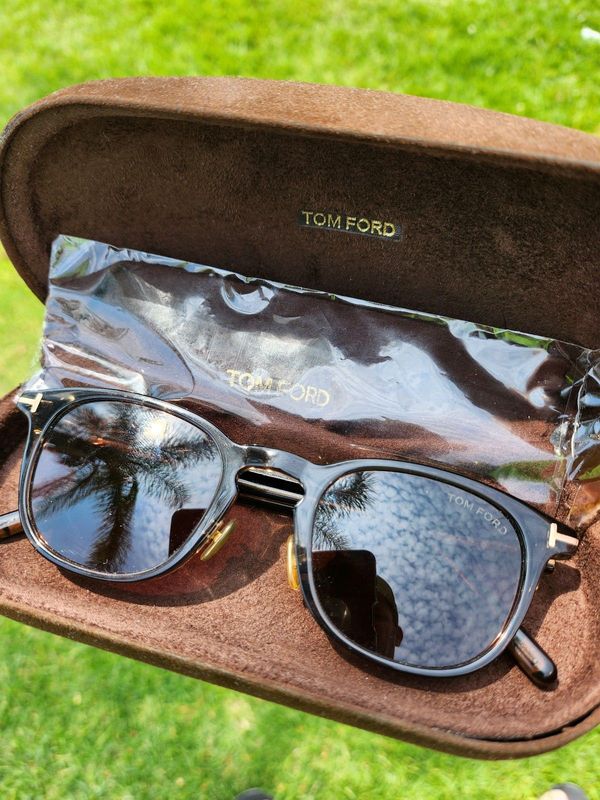 Oakley M2 ,Half jackets, Tom Ford sunglasses