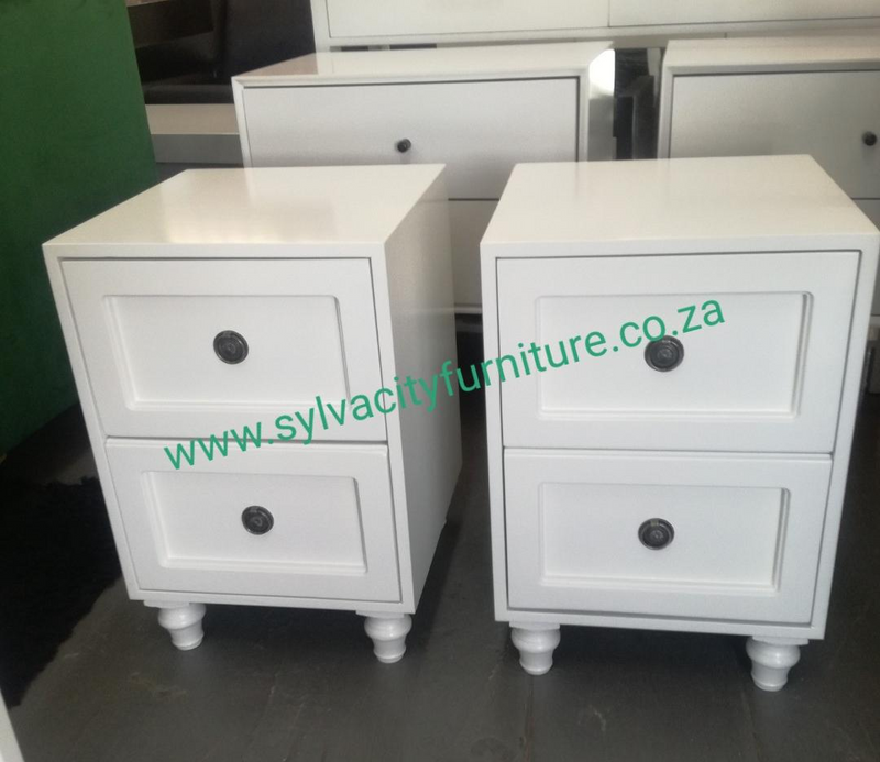 Beautiful Quality Bedside Tables/Pedestals