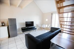 Bachelor Unit in Hatfield
