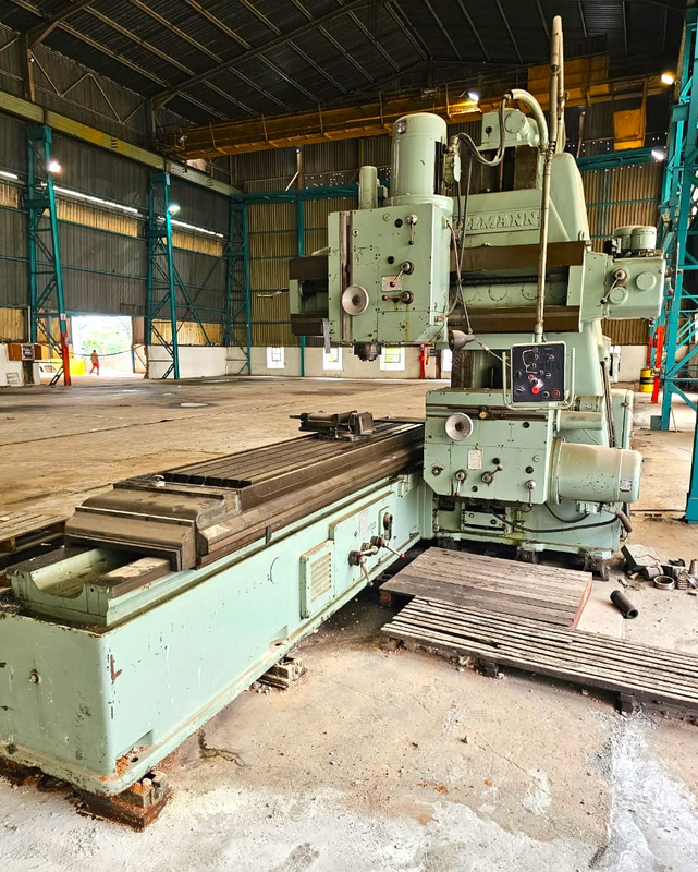 MILLING MACHINE FOR SALE
