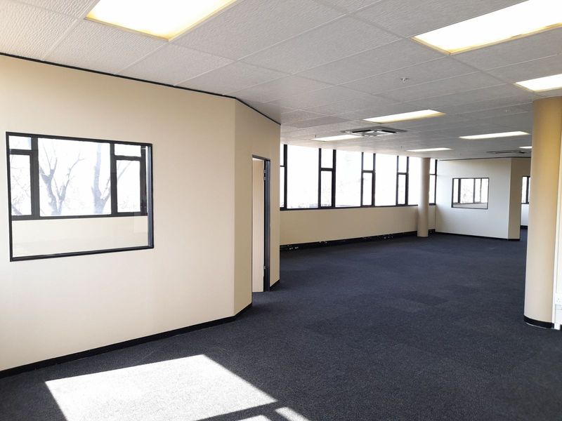 Commercial Office to Rent in Isando, Johannesburg