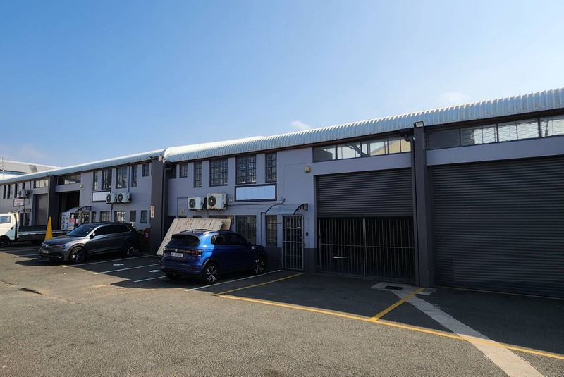 Neat 231m2 Mini Factory For Sale in Springfield Park | Swindon Property