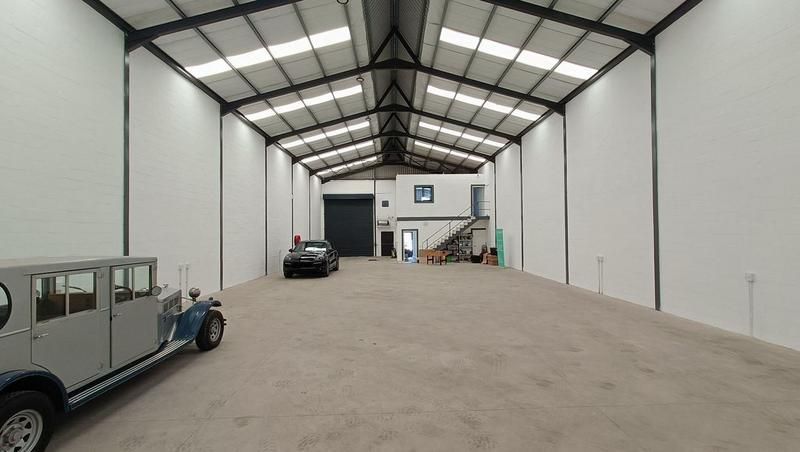 Industrial unit to let in Rivergate â?? NEW BUILD - 24 hour Secure Park - Great finishes - 410sqm...