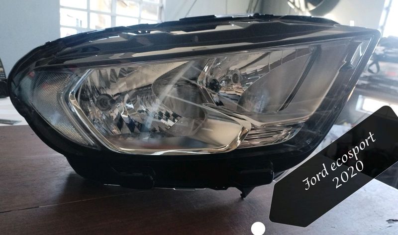 Ford ecosport headlight