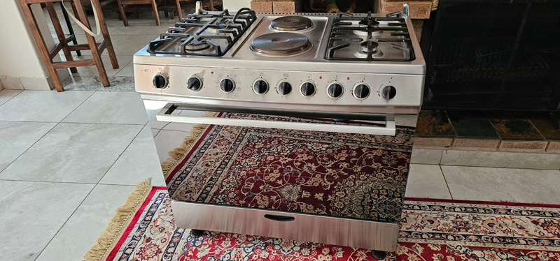 Gas electric oven