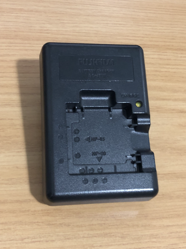 Fujifilm Battery Charger model BC-45W