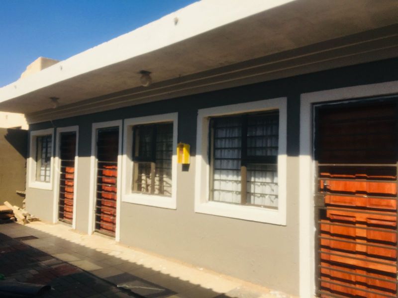Room to rent in Soweto Protea Ext 4 Protea Glen