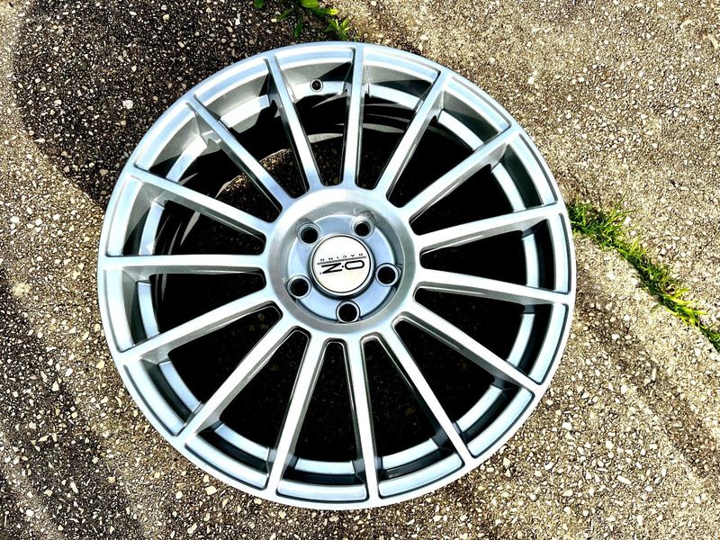 19 inch oem Ford wheels