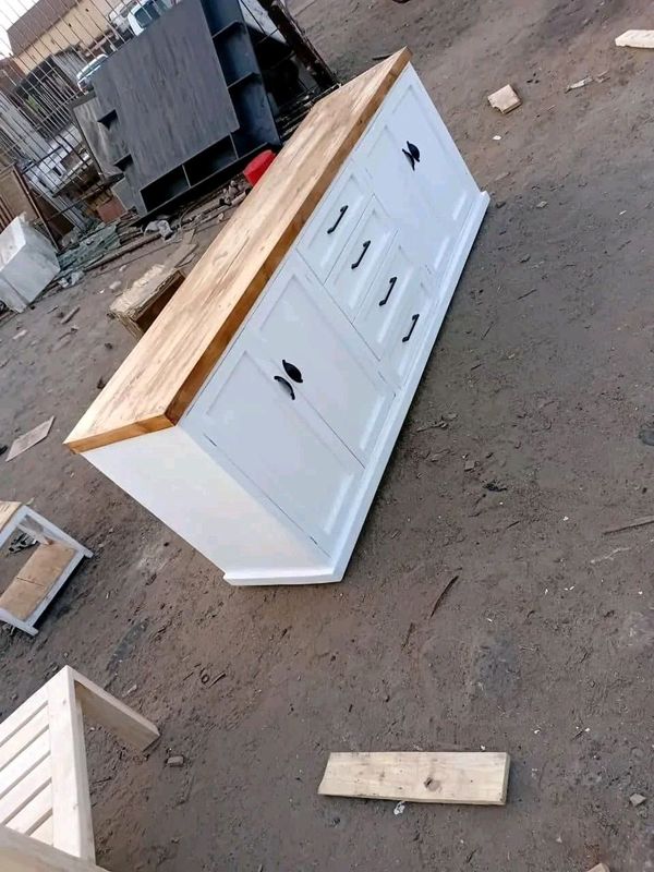 Console tables available