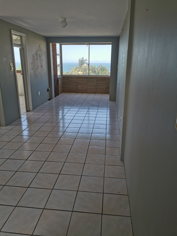 1 Bedroom Flat with beautiful Sea Views To Let - Illovo Beach