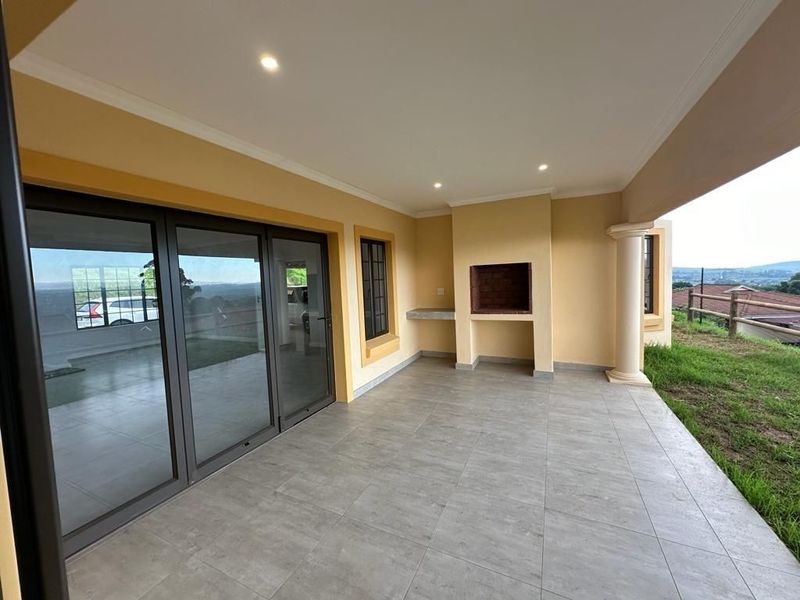 3 Bedroom Townhouse For Sale in Howick North