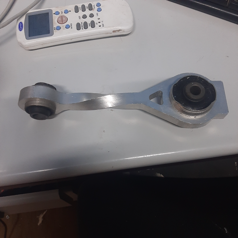 Renault Megane Scenic 1 Phase 2  Gearbox Mounting