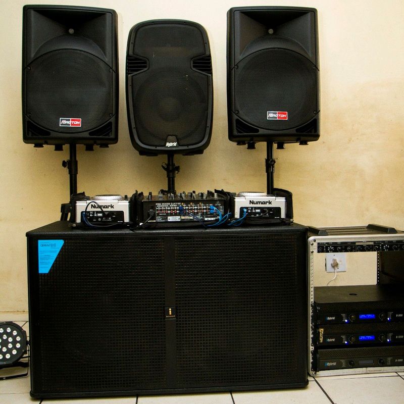 Sound System, PA System, Mic&#39;s &amp; lighting for hire