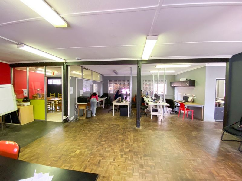 250m² Commercial To Let in Observatory at R70.00 per m²