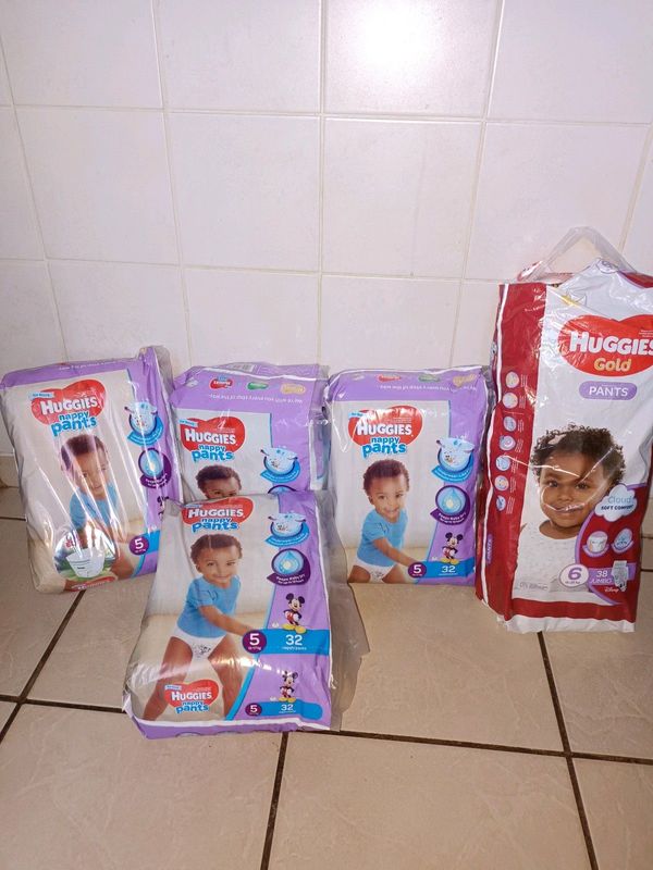 Huggies 5 x packs nappy pants size 5 and various