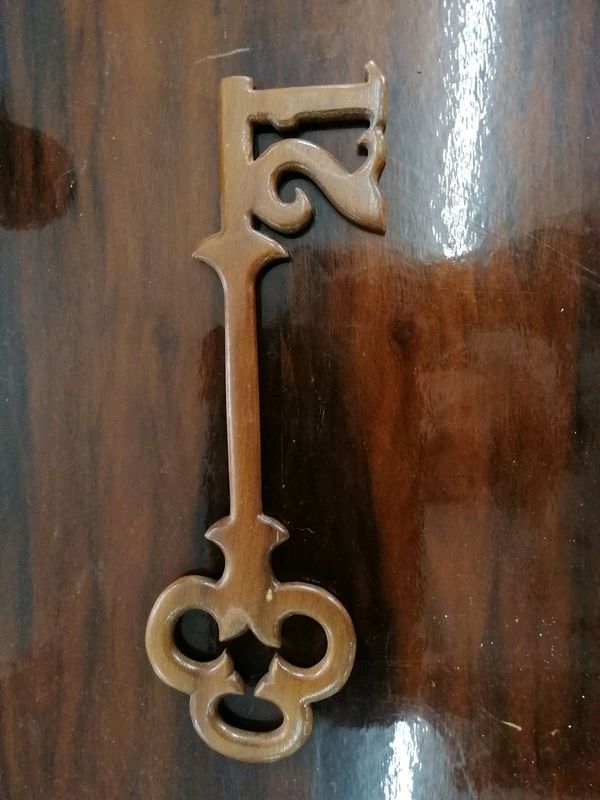 21st wooden key light weight 23cm x 8cm