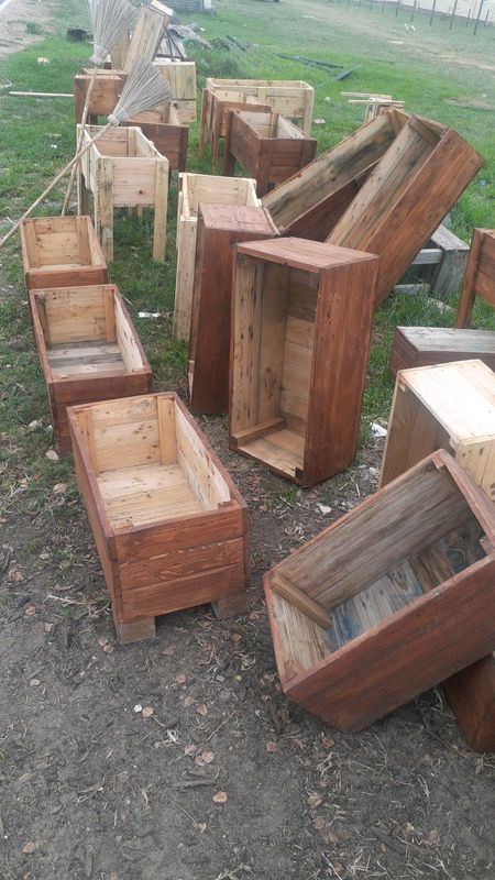 Garden flower boxes, braai stands,brooms and picnic  baskets