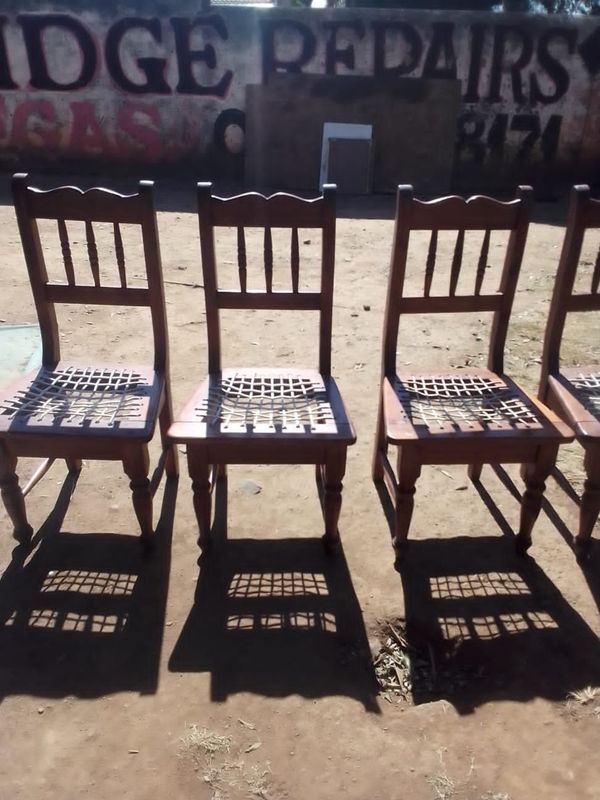 4 antique riempies chairs for sale in verry good condition