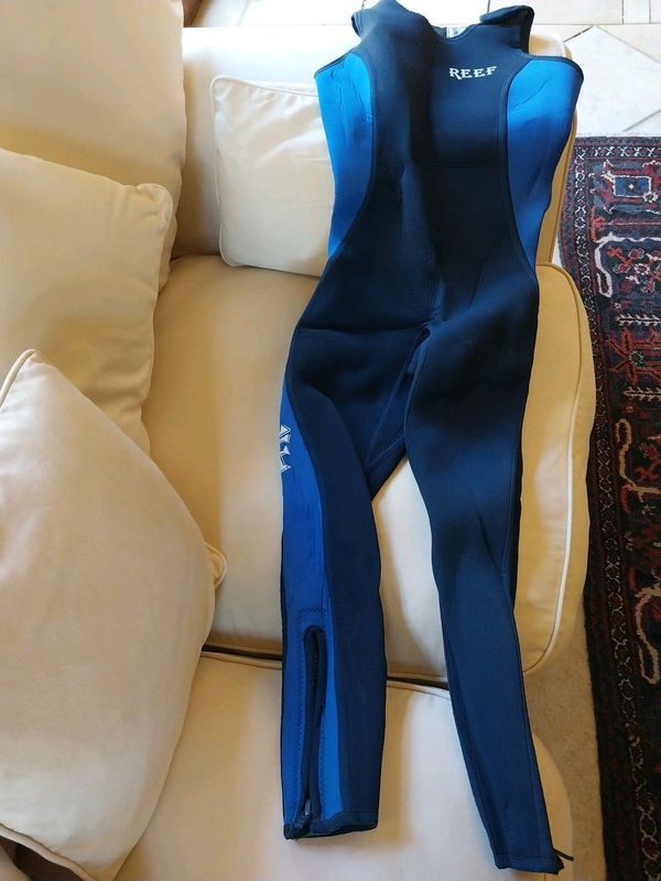 Wetsuit, REEF, blue/black, farmer john, 3mm, size large, leg zips, scuba diving.