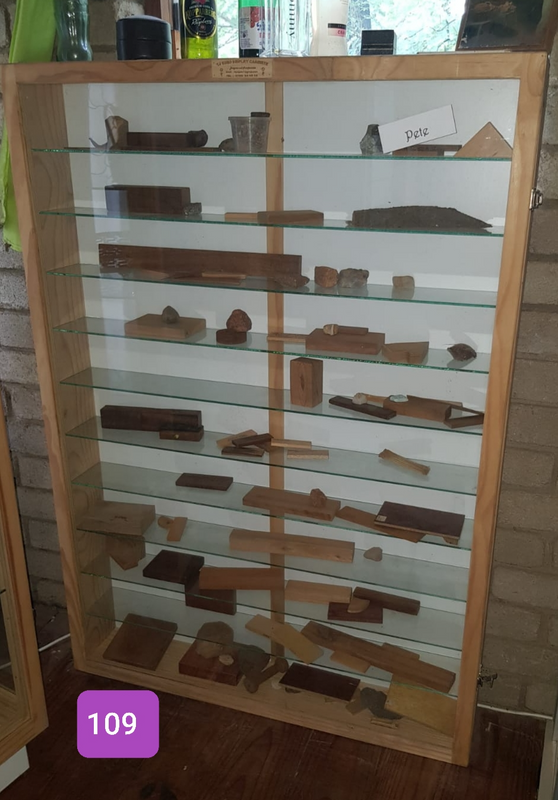 Display Cabinet for Model cars or minerals..anything