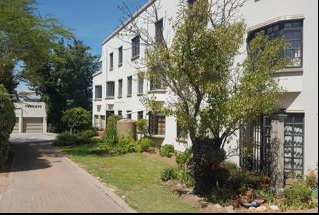 Apartment / Flat to Rent in Lionviham, Somerset West