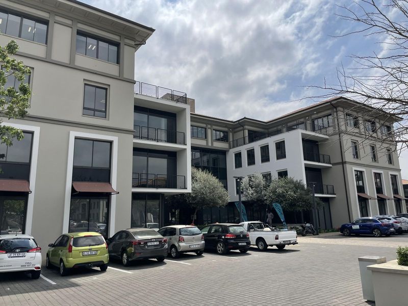 249m² Commercial To Let in Fourways at R210.61 per m²