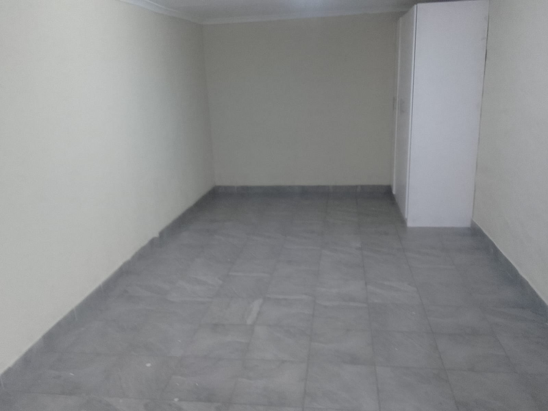 Room to rent in Houghton Estate