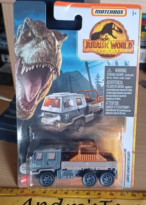 2021 Matchbox ~ Jurassic World ~ Off road Rescue Rig ~ Mint on Long Card.