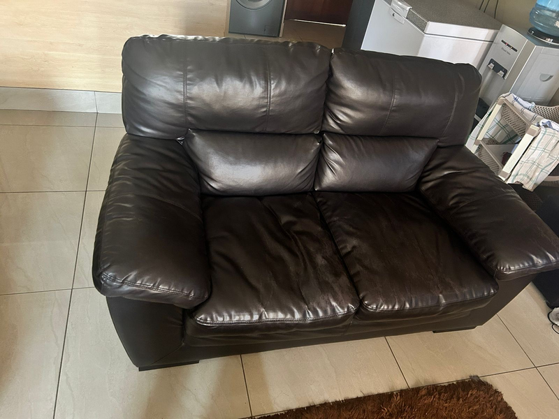 3 piece lounge suite for sale in Midrand