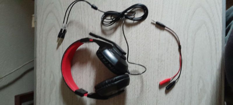 Reddragon earphones  forsale