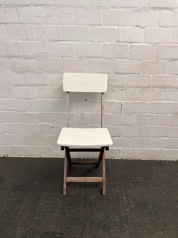 Wooden Framed White Seat Garden Chair-