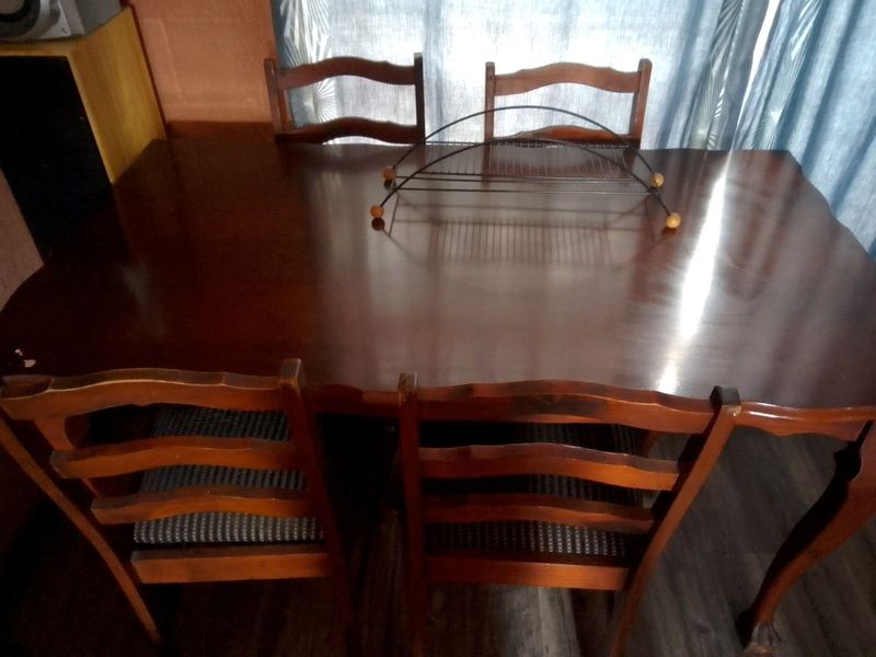 Solid Vintage Ball and Claw table with 6 chairs