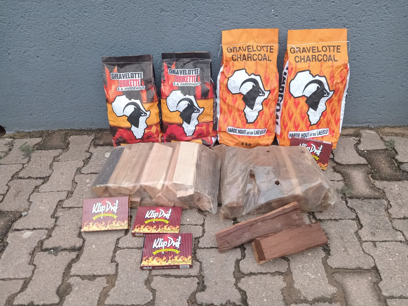CHARCOALS, BRIKETTE, BRAAI WOODS, SOFTWOOD &amp; FIRELIGHTERS FOR SALE