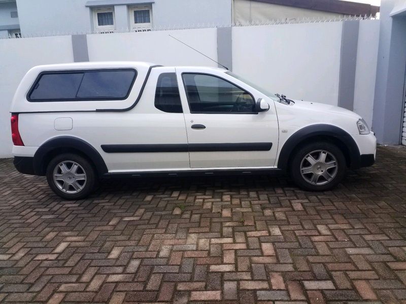 BAKKIE FOR HIRE WITH DRIVER