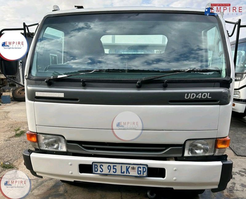 Nissan ud40 4ton dropside truck for sale