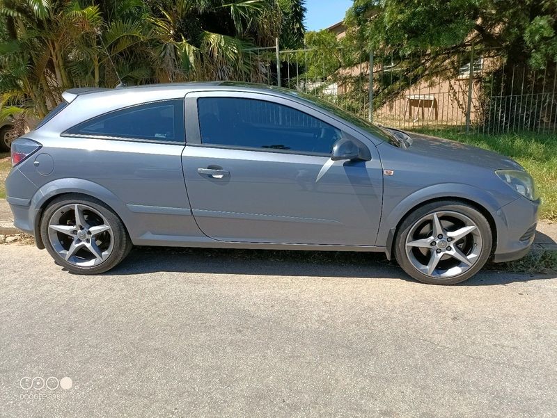 Opel Astra GTC turbo