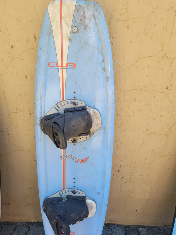 WATER SPORT BUNDLE USED SKI&#39;S AND WAKEBOARDS