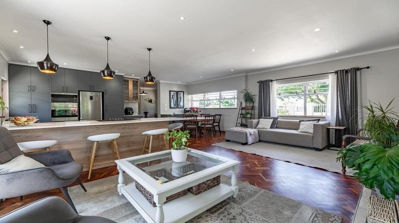 Secure modern 4 bedroom family home in tranquil Pinelands