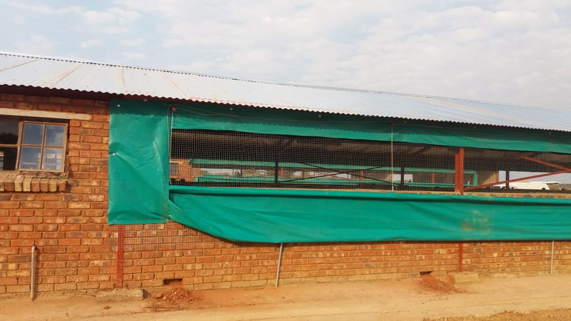 PVC CHICKEN CURTAINS WITH MANUAL INSTALLATION OR WINCHING INSTALLATION,DELIVERY NATIONWIDE