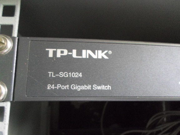 TP-LINK (TL-SG1024) 24 port Gigabit switch