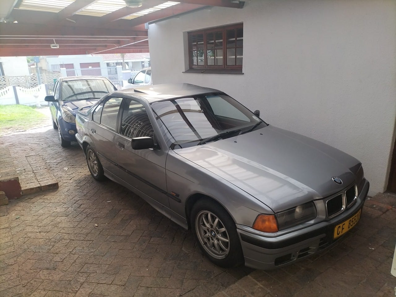 1994 BMW 3 Series Sedan