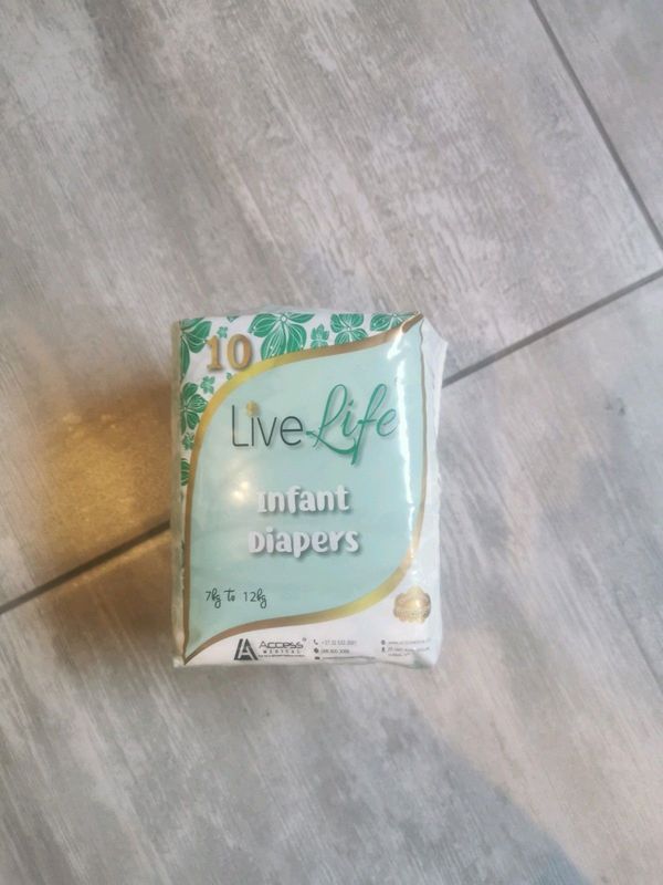 Infant and toddler diapers