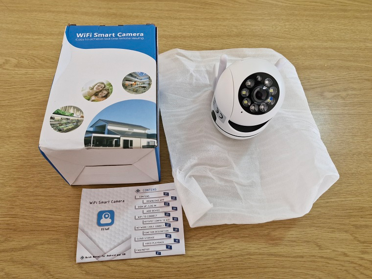 Bargain ! Home security ! WiFi Smart camera ! Fully phone adjustable ! Brand New !