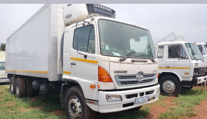 Hino 15-257 closed body in a mint condition for sale at an affordable amount